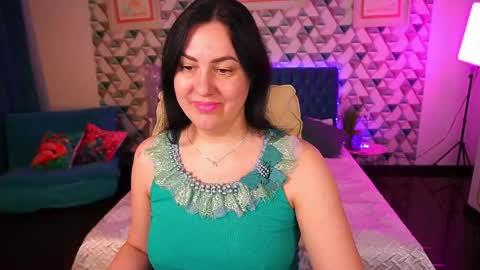 Zafiramoonn online show from April 16, 12:50 pm