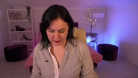 Zafiramoonn online show from May 12, 6:21 am