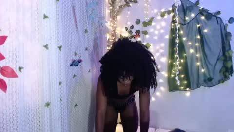 Snapshot of zafiro_azu chatting on July 21, 7:49 pm zafiro_azu online show from July 21, 7:49 pm