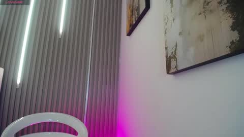 Zafiro online show from April 16, 4:57 am