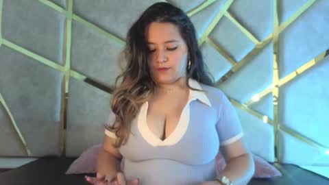 Claire  online show from February 16, 6:48 pm