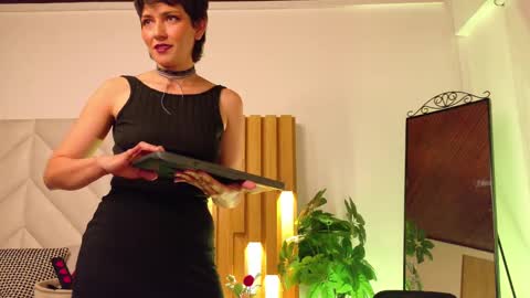 Snapshot of zafiro_gem_ chatting on September 15, 8:42 pm Karina online show from September 15, 8:42 pm