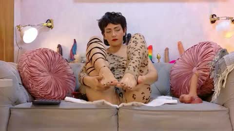 Snapshot of zafiro_gem_ chatting on October 2, 3:30 pm Karina online show from October 2, 3:30 pm