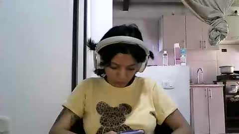 Zafiro online show from May 9, 2:55 pm