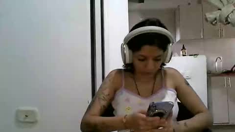 Zafiro online show from May 25, 5:19 pm