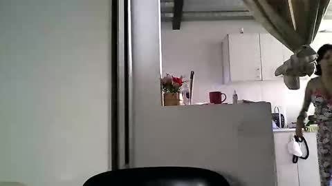 Zafiro online show from June 2, 11:56 am
