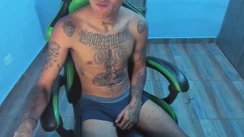 Snapshot of zafirocum chatting on November 24, 2:50 pm BiG Zafiro online show from November 24, 2:50 pm