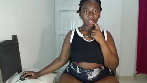 Snapshot of zahhysims chatting on January 25, 7:49 pm zahhy online show from January 25, 7:49 pm