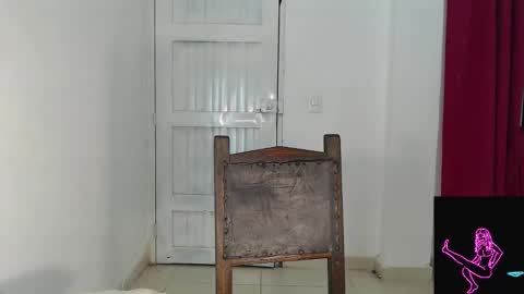 Snapshot of zahhysims chatting on January 27, 10:16 am zahhy online show from January 27, 10:16 am