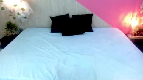 Zahira  online show from January 12, 5:29 pm