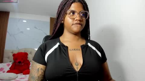 zahra_rose online show from April 2, 6:27 pm