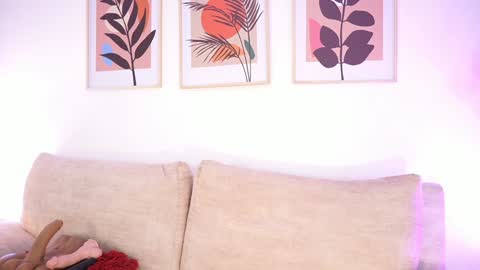 Snapshot of zahrawilliams chatting on January 4, 5:37 pm Zara Williams online show from January 4, 5:37 pm