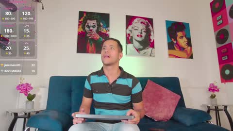 Snapshot of zaid_lion chatting on December 24, 8:05 pm Zaid Mendoza online show from December 24, 8:05 pm