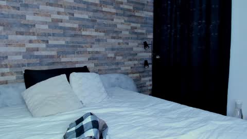 INSTAGRAM yormanfit7 online show from February 7, 11:23 am