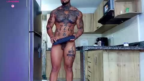 Snapshot of zain_diesel7 chatting on July 28, 12:48 pm INSTAGRAM yormanfit7 online show from July 28, 12:48 pm
