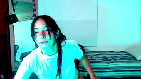 Snapshot of zainasiddiqui chatting on October 27, 1:48 pm Zaina online show from October 27, 1:48 pm