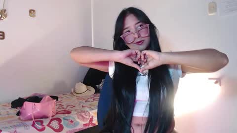 Snapshot of zainasiddiqui chatting on October 28, 3:25 pm Zaina online show from October 28, 3:25 pm