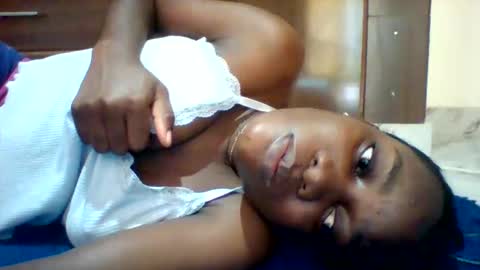 Snapshot of zainxxxx chatting on April 29, 11:25 am zainxxxx online show from April 29, 11:25 am