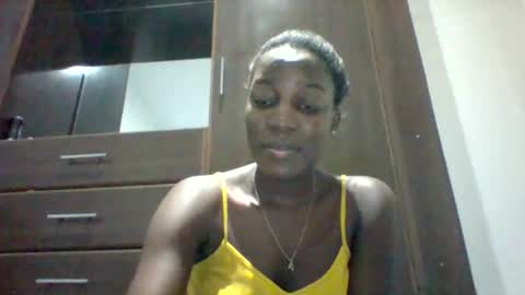 Snapshot of zainxxxx chatting on May 3, 10:05 pm zainxxxx online show from May 3, 10:05 pm