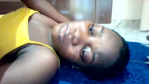 Snapshot of zainxxxx chatting on May 5, 10:23 am zainxxxx online show from May 5, 10:23 am