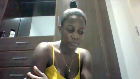 Snapshot of zainxxxx chatting on May 5, 10:29 pm zainxxxx online show from May 5, 10:29 pm
