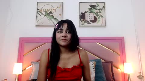 Snapshot of zaira_angel chatting on February 28, 11:01 pm Zaira Angel online show from February 28, 11:01 pm