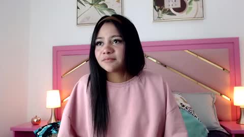 Snapshot of zaira_angel chatting on March 12, 11:33 pm Zaira Angel online show from March 12, 11:33 pm