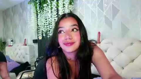 Snapshot of zaira_bonny chatting on June 30, 4:02 am Zaira Bonny online show from June 30, 4:02 am