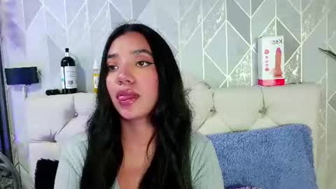 Snapshot of zaira_bonny chatting on July 8, 9:08 pm Zaira Bonny online show from July 8, 9:08 pm