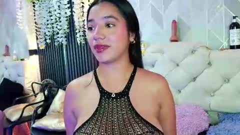 Snapshot of zaira_bonny chatting on July 11, 4:43 pm Zaira Bonny online show from July 11, 4:43 pm