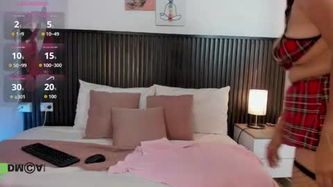 zaira online show from April 22, 12:07 pm