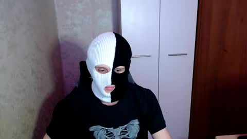 Snapshot of zaki_xx chatting on May 16, 4:06 pm zaki online show from May 16, 4:06 pm