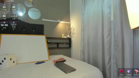 Snapshot of zamanthapalmer chatting on December 17, 2:11 pm zamantha online show from December 17, 2:11 pm