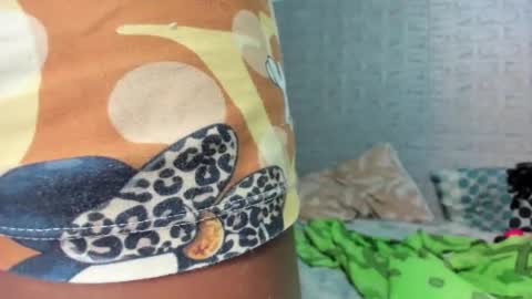 Snapshot of zamara__ chatting on July 23, 2:04 pm Zamara online show from July 23, 2:04 pm