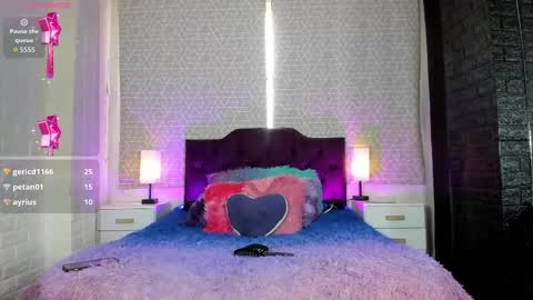 Snapshot of zamara_kleii chatting on September 28, 4:45 pm Zamara Kleii online show from September 28, 4:45 pm