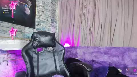 Snapshot of zamara_kleii chatting on July 2, 10:05 pm Zamara Kleii online show from July 2, 10:05 pm