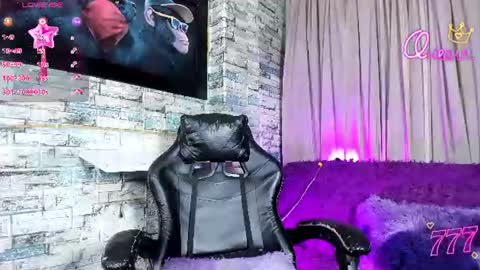 Snapshot of zamara_kleii chatting on August 1, 2:33 am Zamara Kleii online show from August 1, 2:33 am