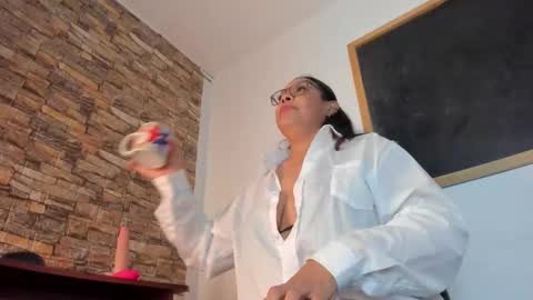 Snapshot of zamariah chatting on November 12, 3:07 am Danna online show from November 12, 3:07 am