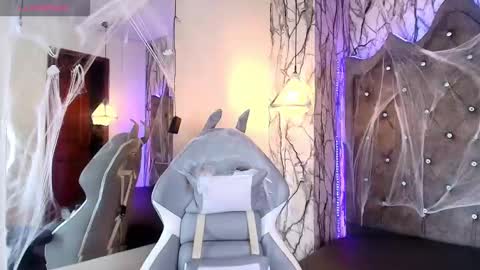 Snapshot of zami_escobar_of chatting on October 28, 6:32 pm online show from October 28, 6:32 pm