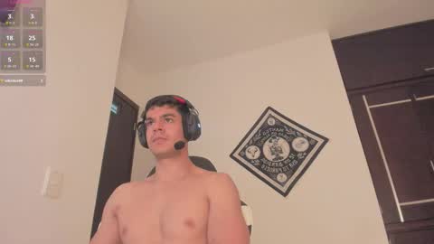 Snapshot of zamir_scott chatting on November 6, 10:32 pm zamir online show from November 6, 10:32 pm