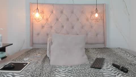 ZAMIRA online show from November 29, 1:47 pm