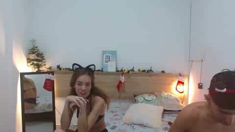 Snapshot of zammu_1992_ chatting on December 5, 8:33 pm Zamu online show from December 5, 8:33 pm