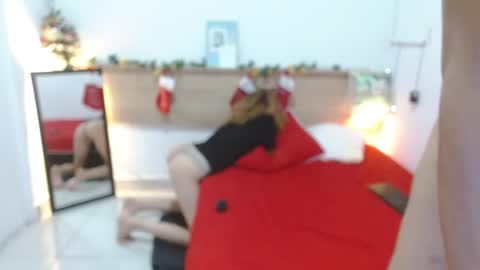 Snapshot of zammu_1992_ chatting on December 6, 7:56 pm Zamu online show from December 6, 7:56 pm