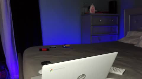 Snapshot of zamoraedii1994 chatting on January 11, 10:19 am Edii online show from January 11, 10:19 am