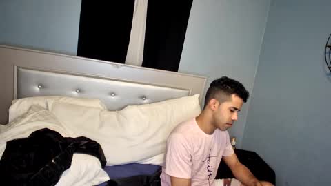 Snapshot of zamoraedii1994 chatting on March 11, 1:37 am Edii online show from March 11, 1:37 am