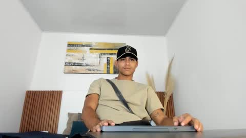 Zander online show from February 21, 2:18 pm