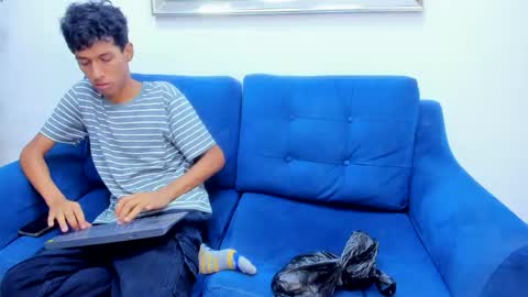 Snapshot of zane_belville chatting on May 27, 11:29 am Zane Belville online show from May 27, 11:29 am