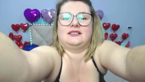 Snapshot of zannadreil chatting on February 24, 5:11 am zannadreil online show from February 24, 5:11 am