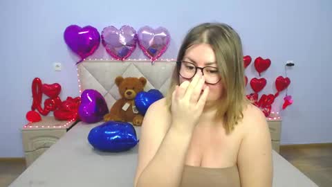 Snapshot of zannadreil chatting on March 3, 11:24 pm zannadreil online show from March 3, 11:24 pm