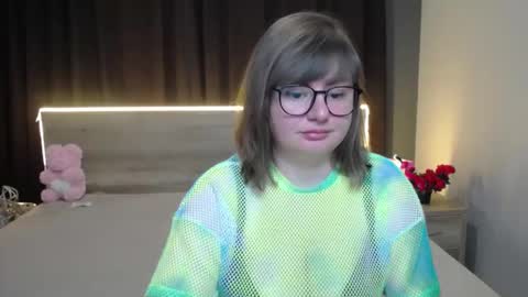 zannadreil online show from January 10, 7:04 pm